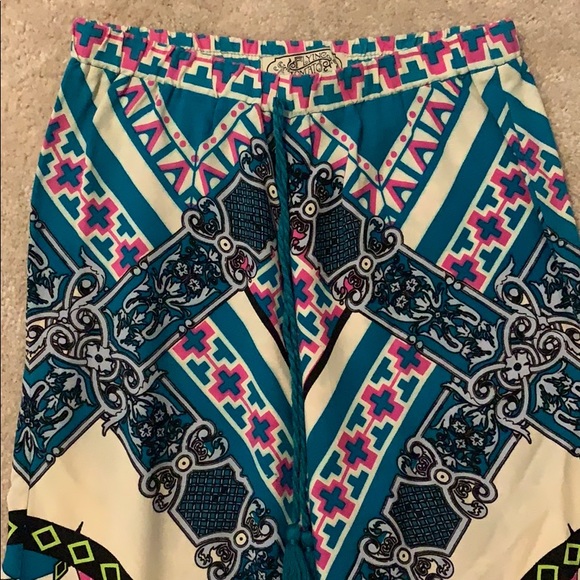 flowy pants - Picture 3 of 6